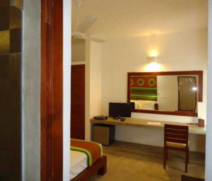 The Ocean Front Hotel Colombo Luaran gambar